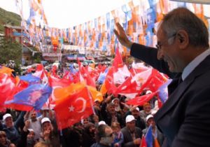 Ala: ‘Sadece Allah’a secde ederiz’