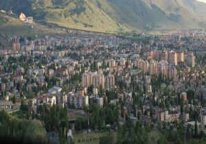 Erzurum metropolleri geçti