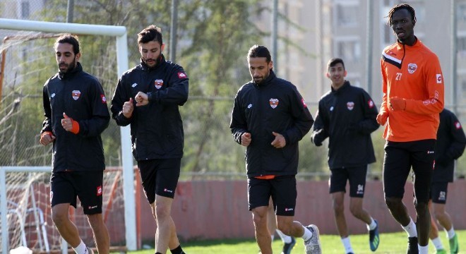 Adanaspor Erzurumspor maçı hazırlıklarına başladı