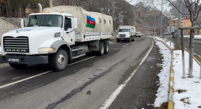 Azerbaycan yardım konvoyu deprem bölgesinde