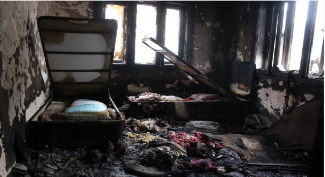 Elektrikli soba faciası: Baba ve 2 çocuğu yandı