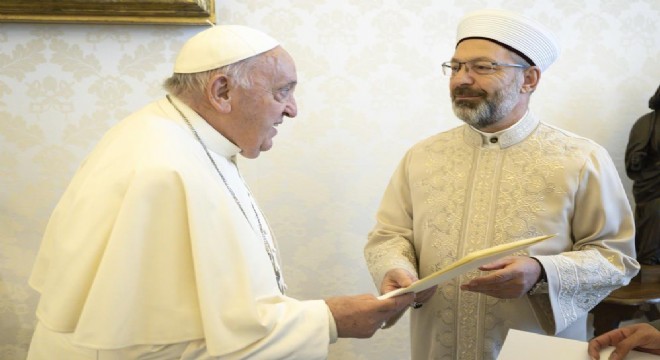 Erbaş, Papa Fransuva ile görüştü