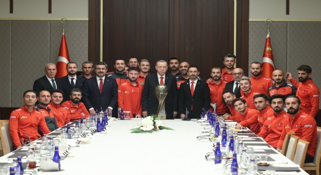 Erdoğan’dan Ampute Futbol Milli Takımı na övgü