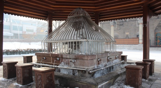 Erzurum da soğuk hava etkisini sürdürüyor