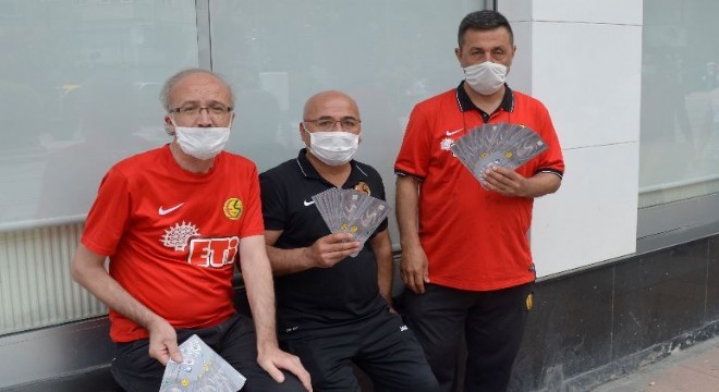 Erzurumspor maçının hatıra biletleri yok sattı