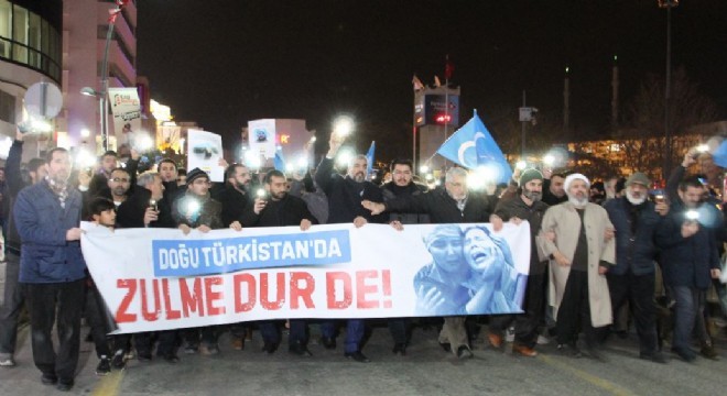 Gakkoşlardan Doğu Türkistan için Sessiz Çığlık