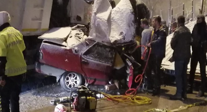 Kar temizleme aracı ile otomobil çarpıştı: 1 yaralı