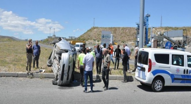 Kars yolunda trafik kazası: 1 ölü, 3 yaralı