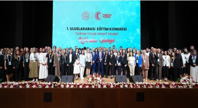 Tekin:  Eleştiriyi bir zenginlik olarak görürüz 