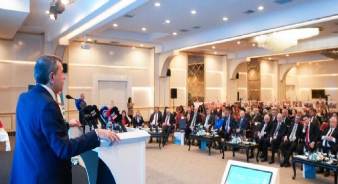 Tekin Türk Akademisi ne seslendi