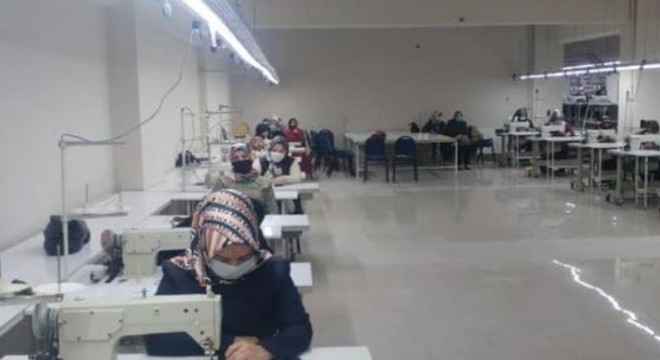 Tekstil atölyesinde 75 kadın istihdam ediliyor
