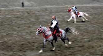 Ata sporu ciritte kazanan dostluk oldu