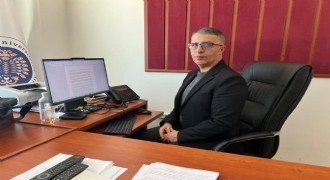 Eğilmez: 'Türkler için bayrak namustur'