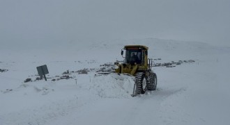 Kars - Göle yolu ağır tonajlı araçlara kapatıldı