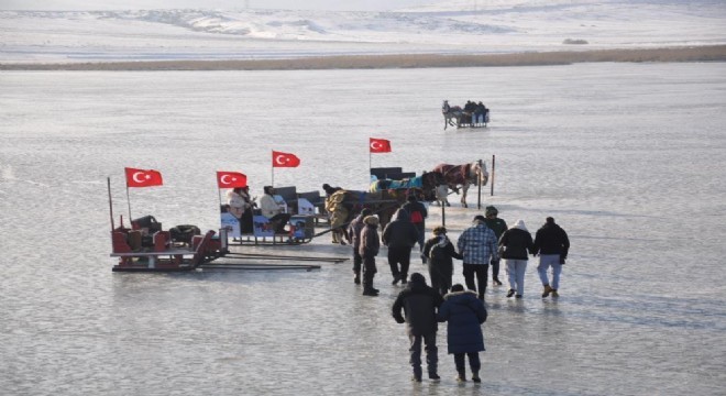 Çıldır Gölü Buz Şenliğine ev sahipliği yapacak