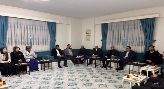 İftar sofrasında anlamlı buluşma