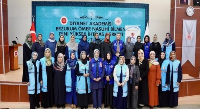 TDV Kadın Kollarından istişare etkinliği
